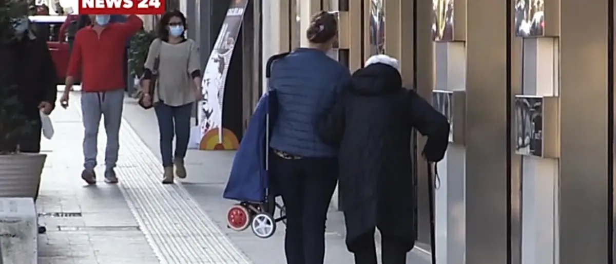 Italia sempre più vecchia, sale l’età media: in Calabria è di 44 anni. Continua la fuga dal Sud