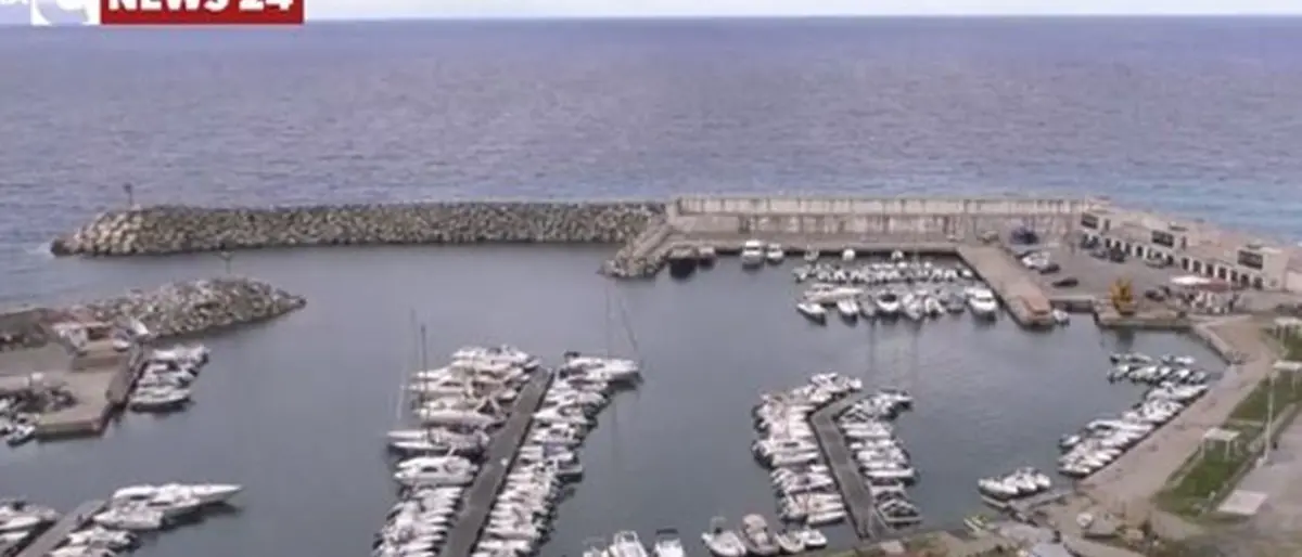 Porti Calabria, firmata convenzione per i lavori negli scali di Crotone e Palmi