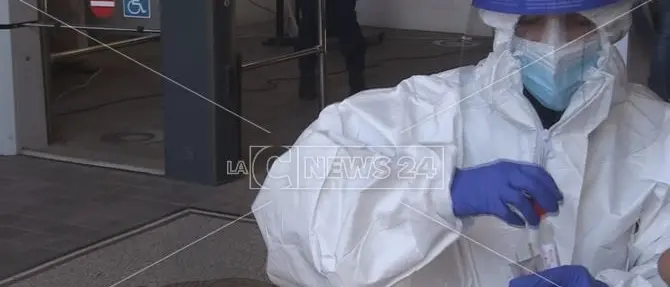 Coronavirus Calabria, contagi in lieve aumento e boom di guariti: il bollettino