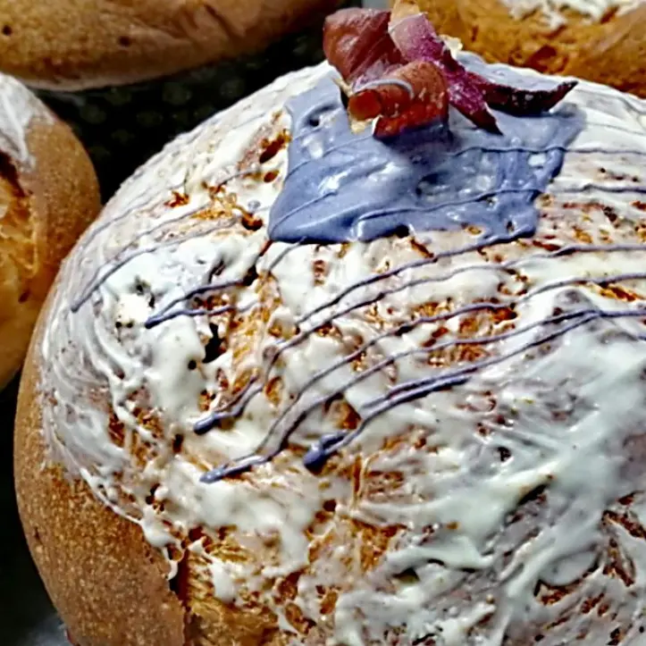 Nasce il panettone alla cipolla rossa di Tropea: «Così valorizziamo le nostre eccellenze»