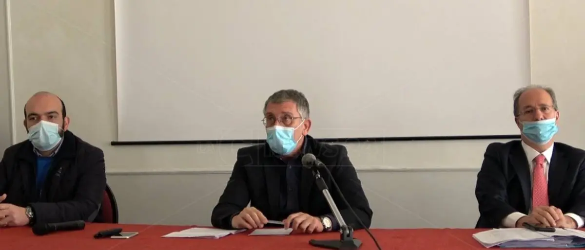 Lamezia, Zizza (M5s) chiede l'annullamento totale del voto e si sfoga: «Isolato da tutti»