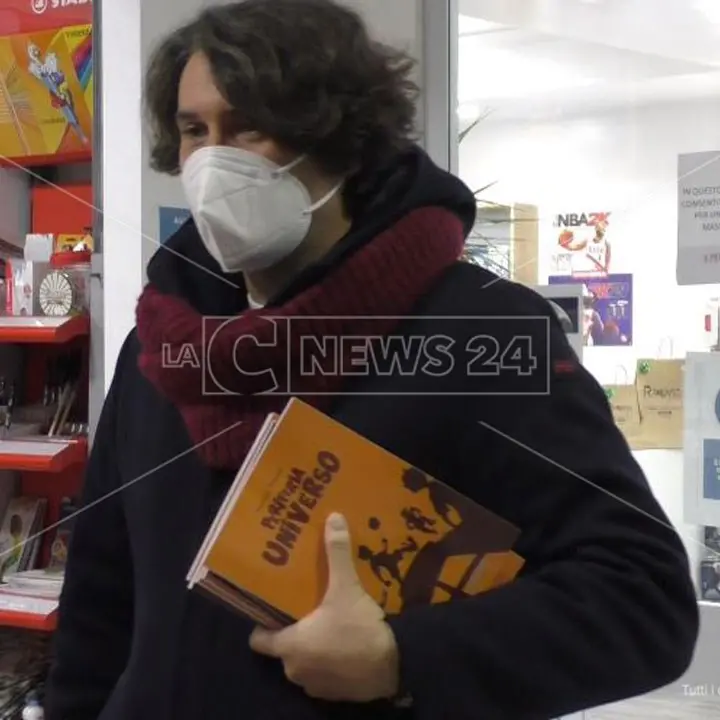 Crotone, il libro di Facente torna in libreria per beneficenza