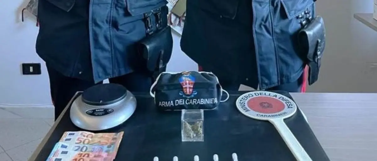 Fermato a un posto di blocco con stupefacenti: arrestato 59enne nel catanzarese