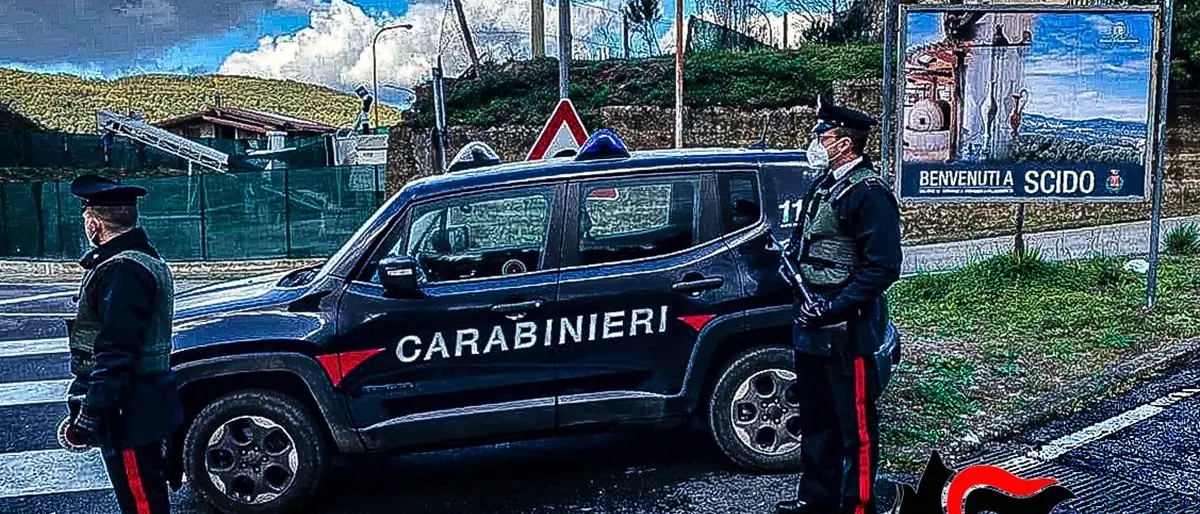 Subaffittivano le case popolari, maxi truffa scoperta nel Reggino: 14 indagati