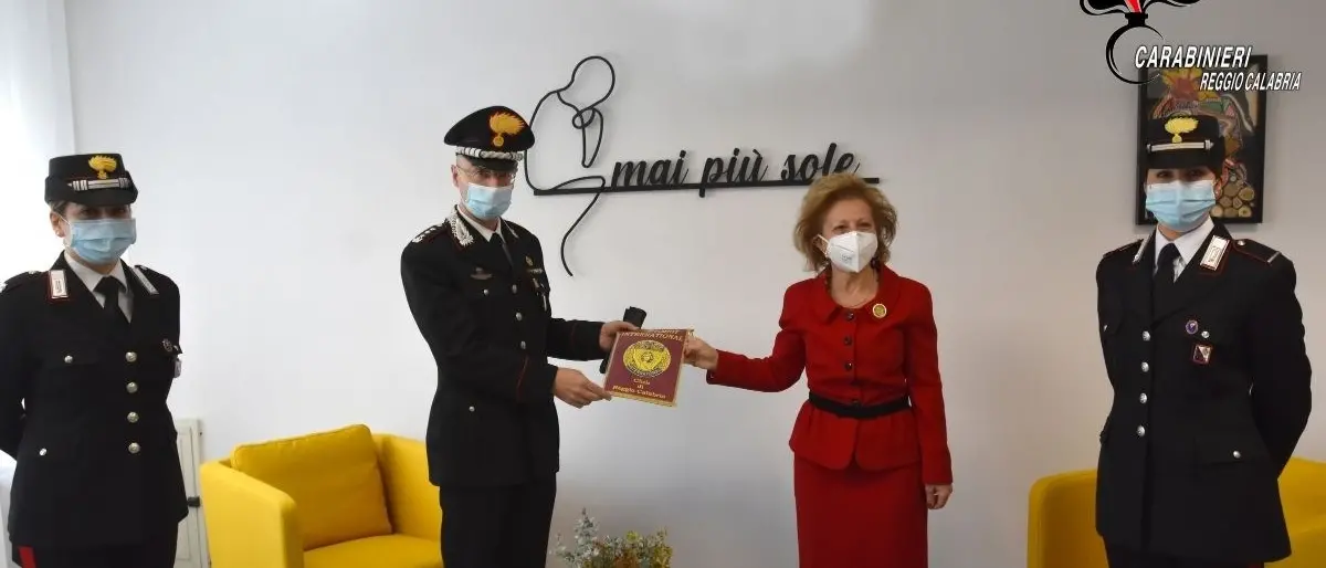 “Una stanza tutta per sé” in caserma a Reggio Calabria per le donne vittime di violenza