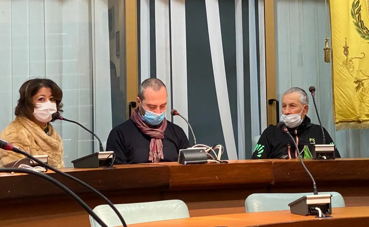 Gira l’Italia a piedi per sensibilizzare sulla sclerosi tuberosa, tappa a Corigliano-Rossano