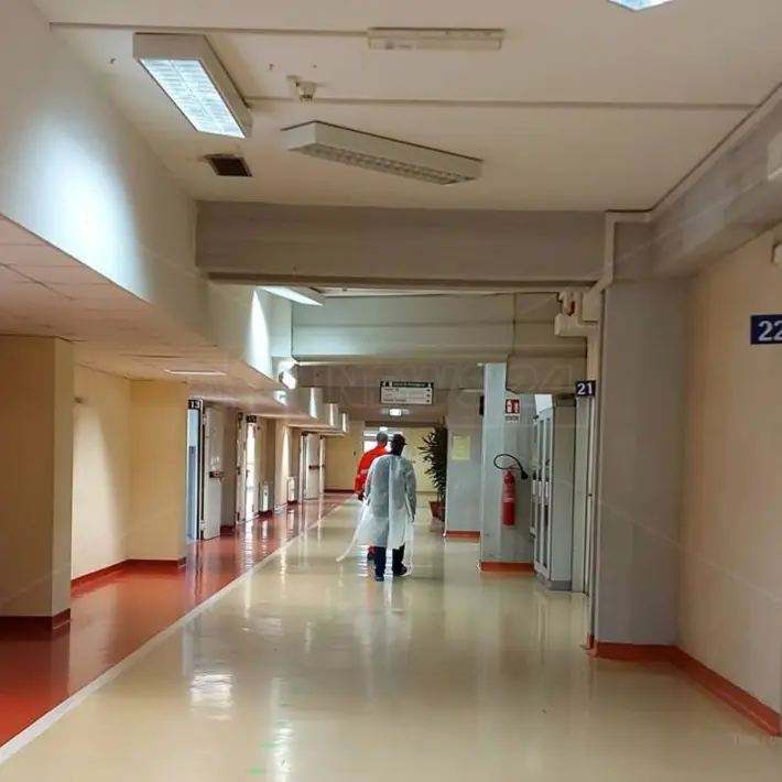 Coronavirus Lamezia, tredici casi tra medici e infermieri: è allarme contagi in ospedale