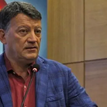 Ritorno a scuola, Bombardieri (Uil): «Si apra solo se in sicurezza»