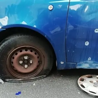Praia, bomba carta esplode in centro: tragedia sfiorata a Natale