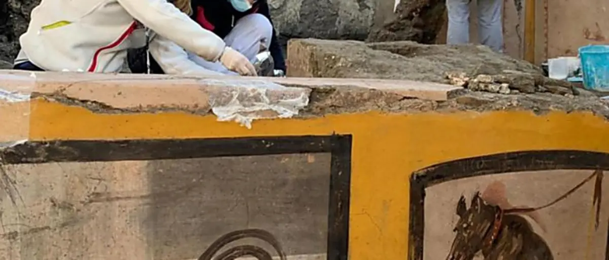 Pompei, torna alla luce un’antica bottega dello “street food”
