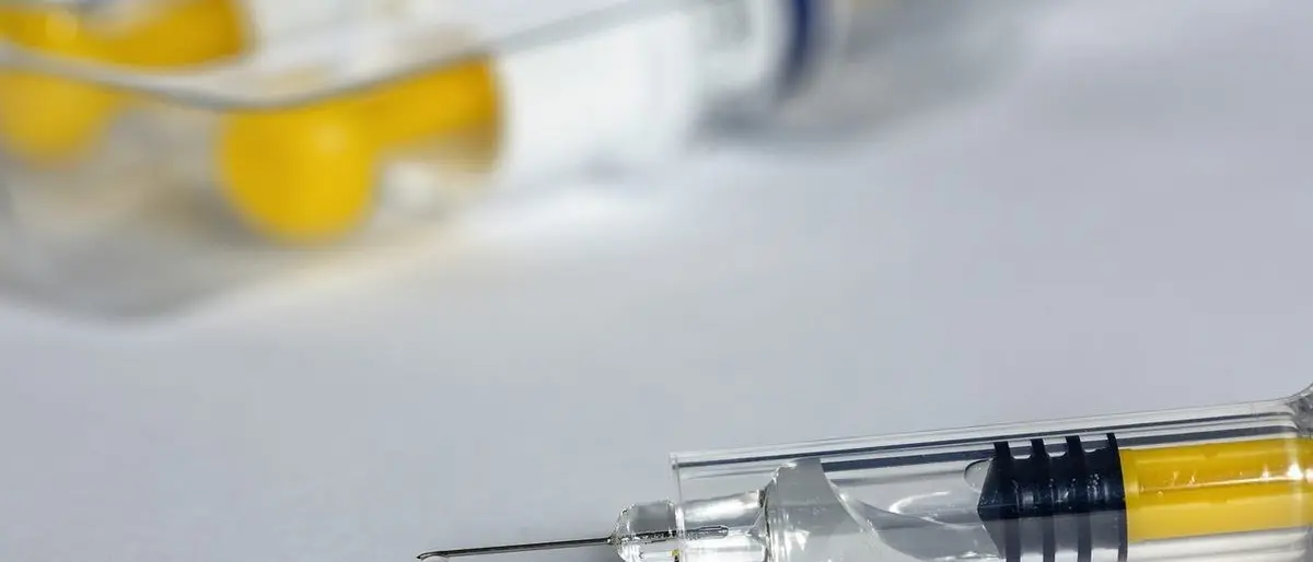 Ecco cosa c’è nel vaccino anti-Covid e come permette di difendersi dal virus