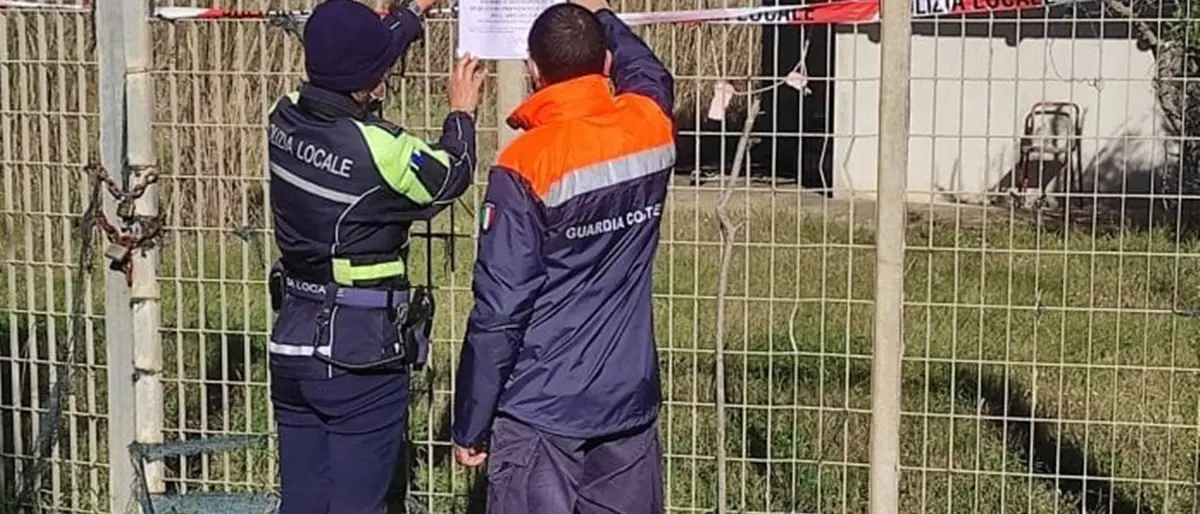 Palmi, sequestrate 7 case abusive costruite su suolo demaniale marittimo