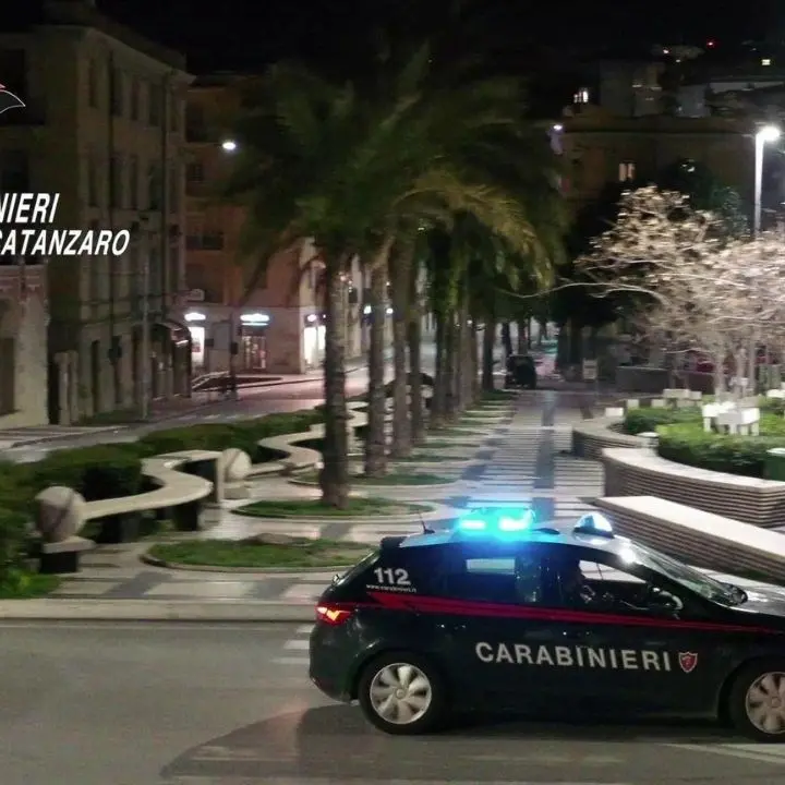 Covid, false dichiarazioni per avere buoni spesa: 156 deferiti nel Catanzarese