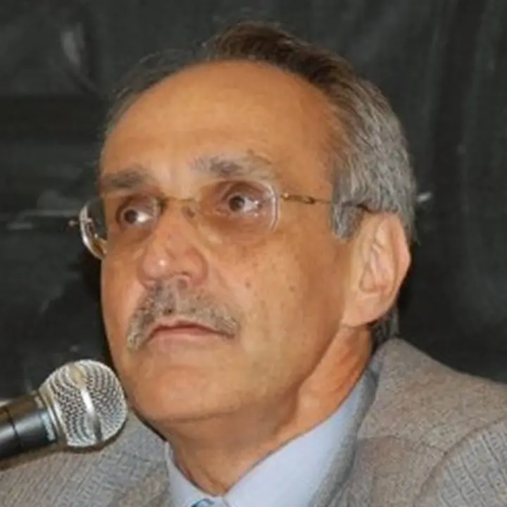 Covid, Pietro Ichino: «Licenziabili quei lavoratori che rifiutano di vaccinarsi»