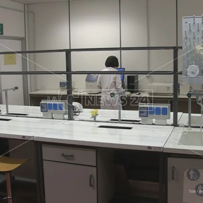 Covid, presto in funzione all’Unical il laboratorio molecolare