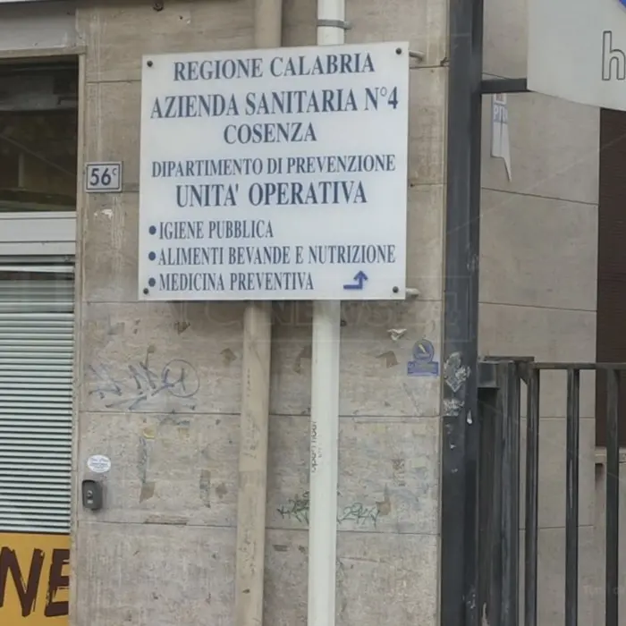 Asp Cosenza, la Procura indaga sulle ore lavorative prestate dai medici Covid