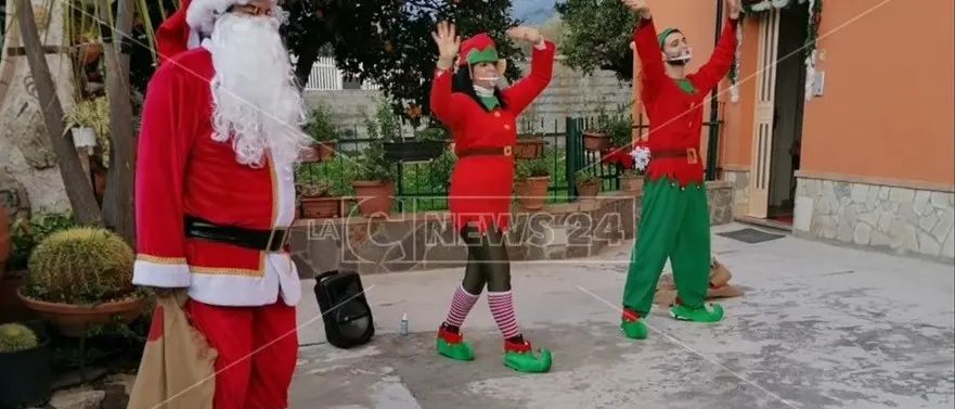 Successo a Lamezia Terme per l'iniziativa “Arriva Babbo Natale”