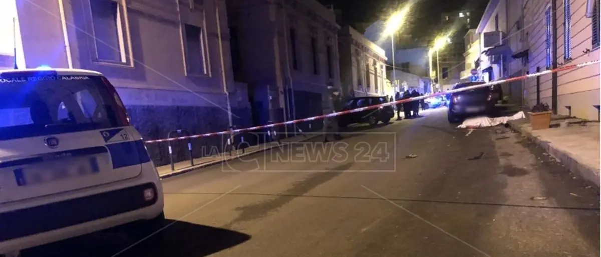 Incidente a Reggio Calabria, 37enne travolto e ucciso da un'auto