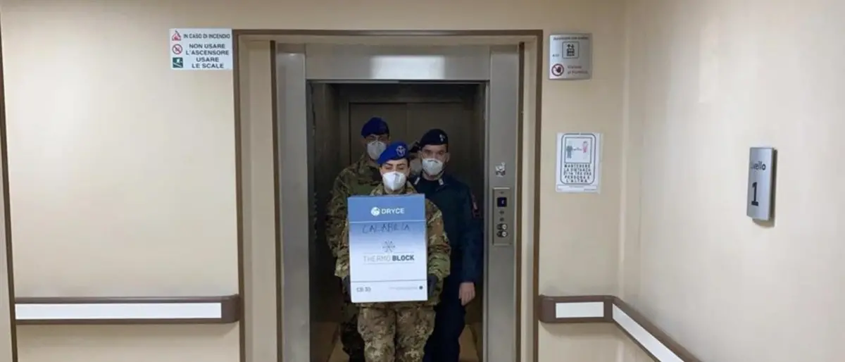 Coronavirus, l’azienda Biontech: «Autorizzate altri vaccini. Da soli non ce la facciamo»