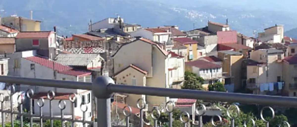 Pentone, il capo dell’opposizione Merante contro il sindaco: «Privo di visione»