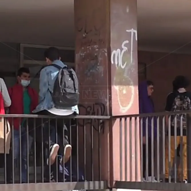 Scuole, test anti-Covid anche per gli studenti: la richiesta degli istituti vibonesi in vista del 7