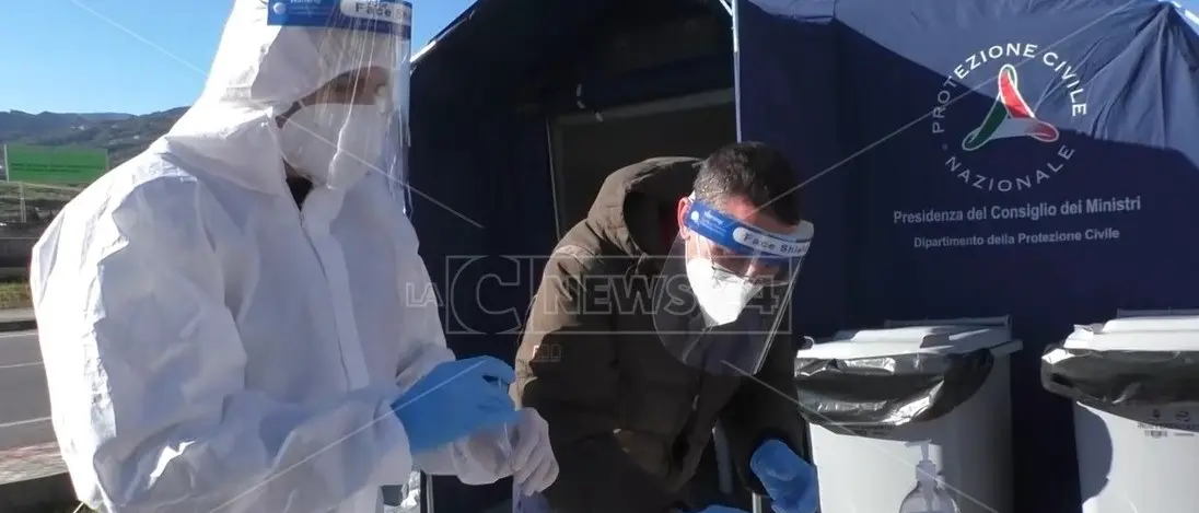 Scuola e Covid, a Satriano test per docenti e personale per un rientro in sicurezza