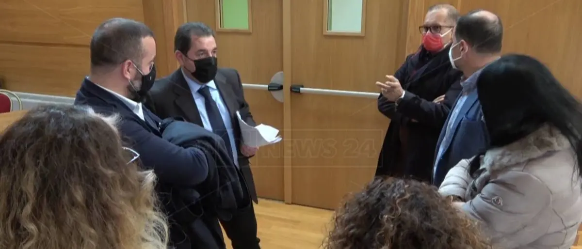 Riapertura scuola, i genitori di Lamezia: «Si garantisca la didattica integrata»