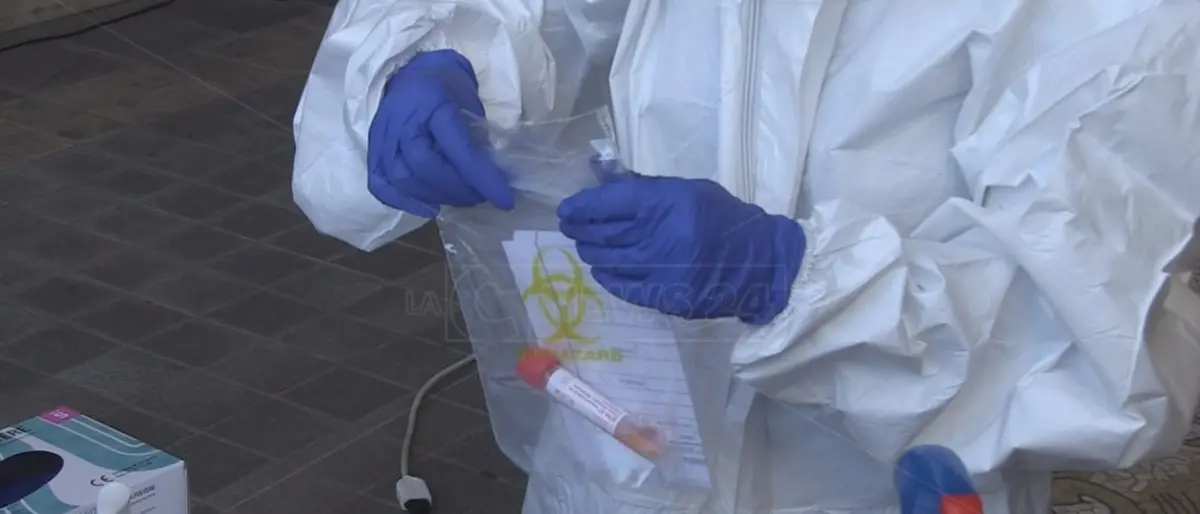 Coronavirus Calabria, nuova impennata di contagi: 398 casi e un morto nel bollettino