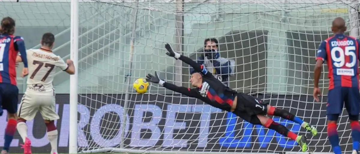 Serie A, ancora un ko per il Crotone: allo Scida la Roma vince 3-1