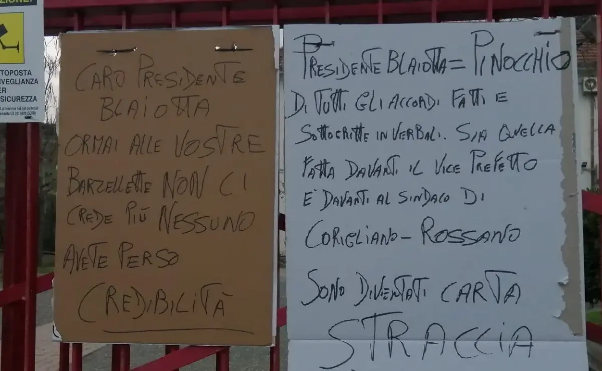 Trebisacce, senza stipendio da 5 mesi: protestano i lavoratori del Consorzio bonifica