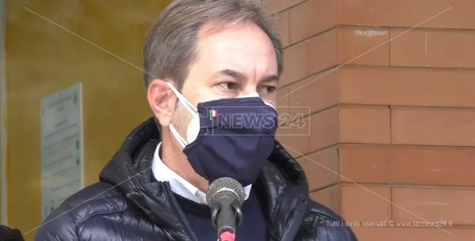 Vaccini anti-Covid, Di Natale: «Mancano anche le siringhe. Una vergogna»
