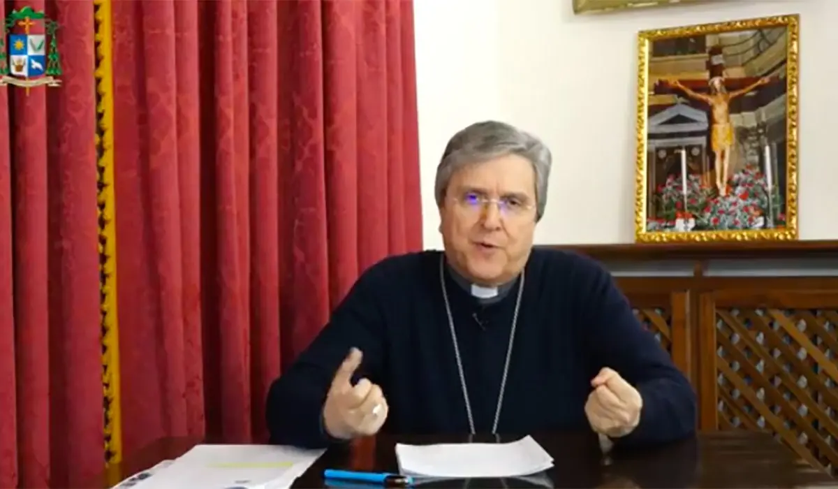 Cassano, guarito dal Covid il vescovo Savino: la comunicazione della Diocesi