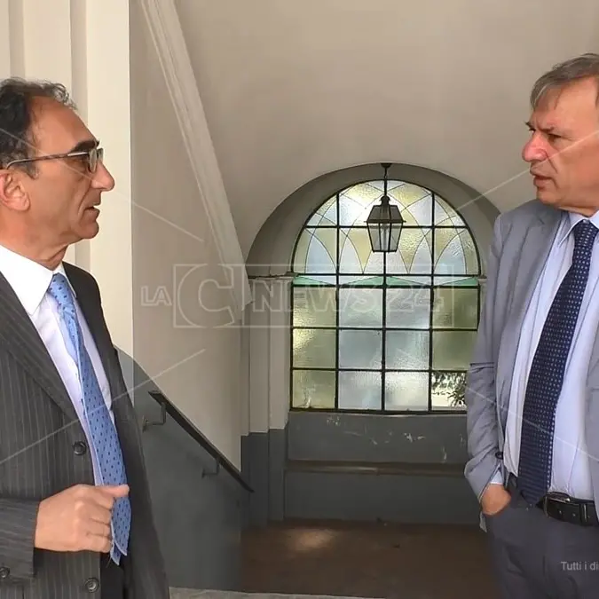 Il sindaco Abramo risponde a Tallini: «Sempre agito nel solco della legalità»