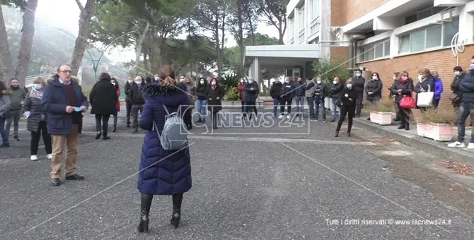Terme Luigiane, protestano i dipendenti: temono tagli ai posti di lavoro
