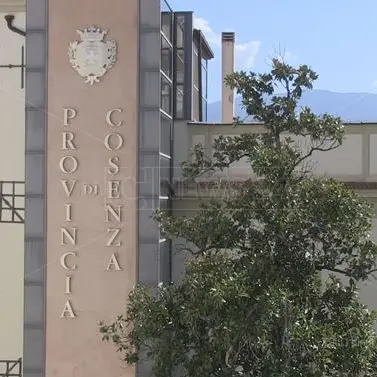 Provinciali Cosenza, il centrodestra si tira fuori: «Elezioni farsa, così non partecipiamo»