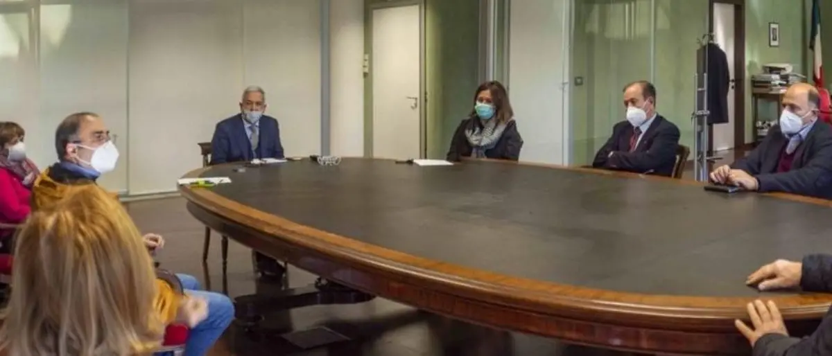 Rende, test rapidi a insegnanti e personale scolastico. Saranno processati dall’Unical