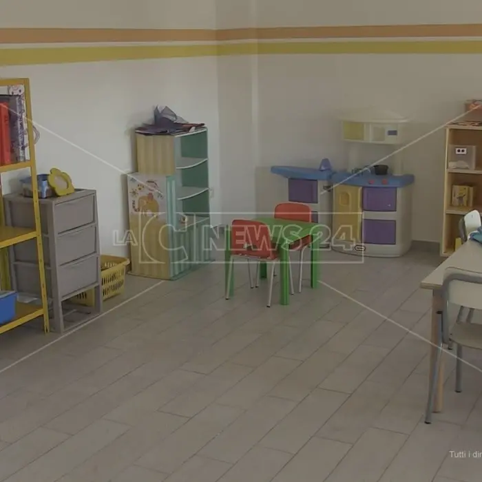Catanzaro, docente positivo al Covid: chiusa una scuola dell'infanzia
