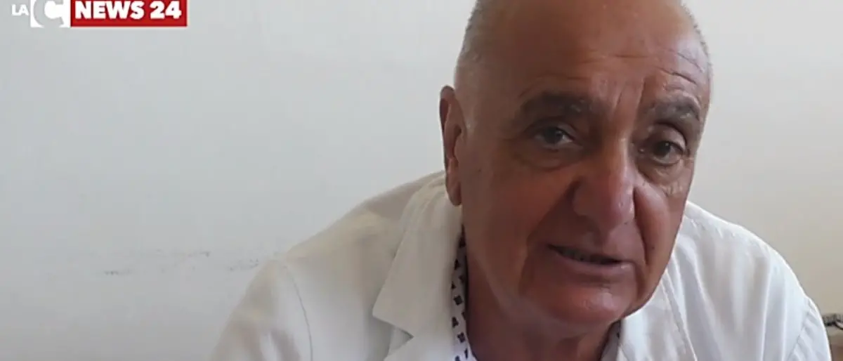 Cetraro, Cesareo si difende sui social: «Dovevo buttare i vaccini inutilizzati?»
