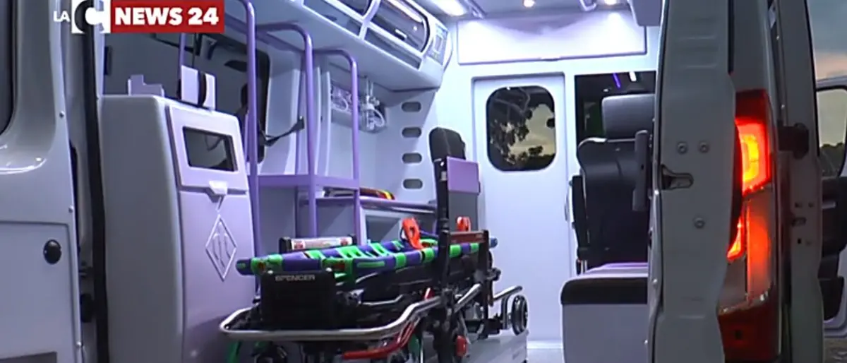 Cosenza, ambulanza parte per un soccorso a Rossano da trasferire a Belvedere