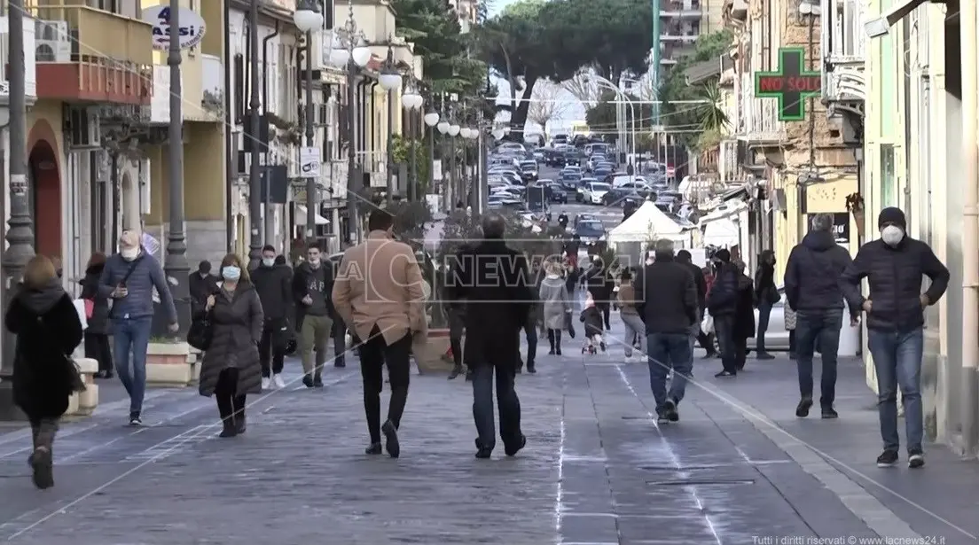 Gli effetti psicologici del coronavirus, parlano i cittadini: video
