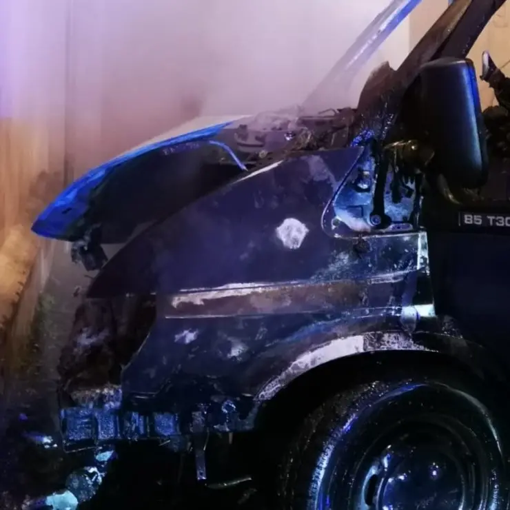 Rossano: auto di un poliziotto in fiamme, la matrice è dolosa
