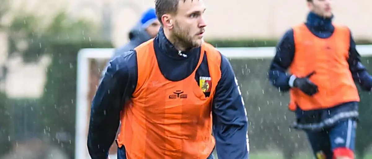 Il Catanzaro in casa del Monopoli con una novità in difesa: è Scognamillo