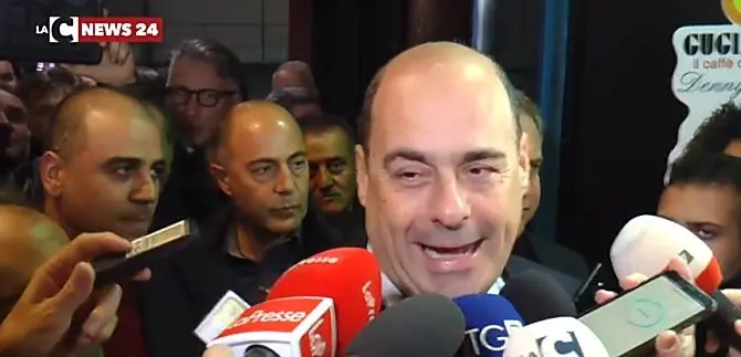 Zingaretti non ha scelta deve fermare Renzi. L’alternativa a Conte: elezioni o morte Pd