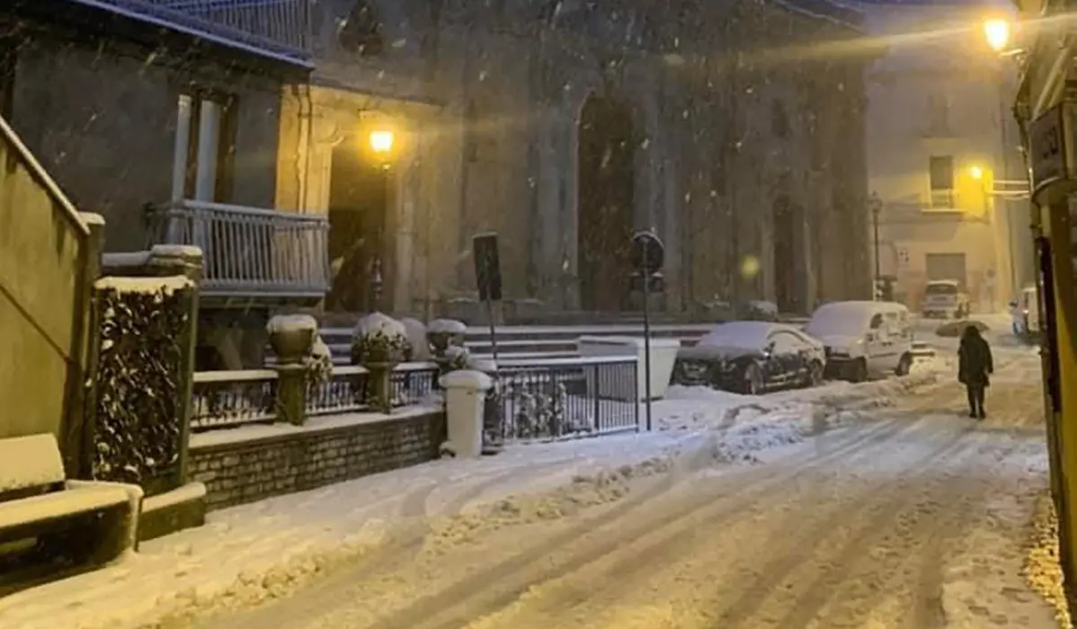 Neve sul Pollino: Saracena, Laino Borgo e Mormanno chiudono le scuole