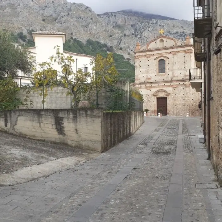 Frascineto resta in zona rossa fino al 24 gennaio: l'ordinanza del sindaco