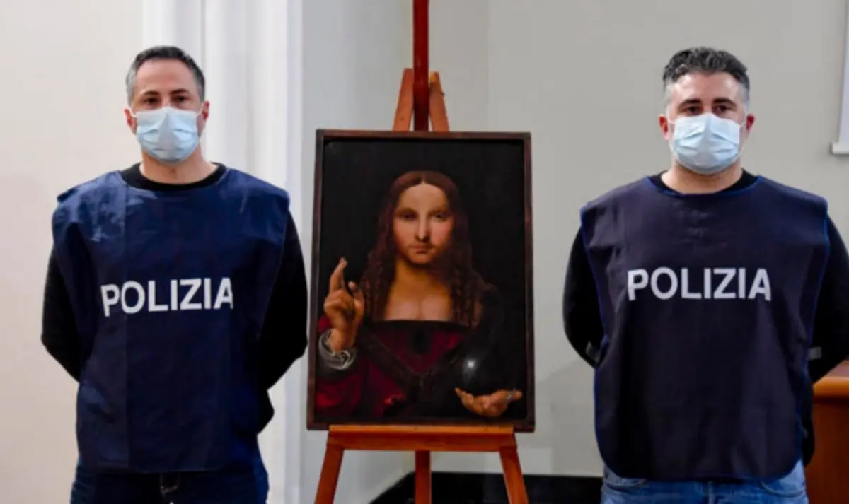 Napoli, ritrovato in un appartamento il dipinto Salvator mundi: fermato un 36enne