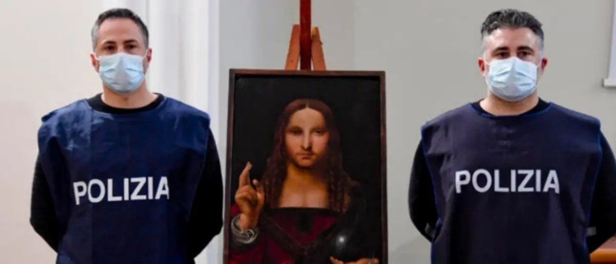 Napoli, ritrovato in un appartamento il dipinto Salvator mundi: fermato un 36enne