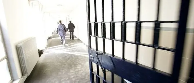 Rossano, detenuto aggredisce due agenti. Il sindacato Sappe: «Situazioni al limite»