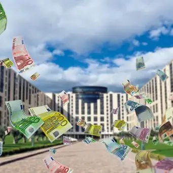 Calabria al collasso ma i consiglieri regionali pensano solo ai portaborse: nuova infornata