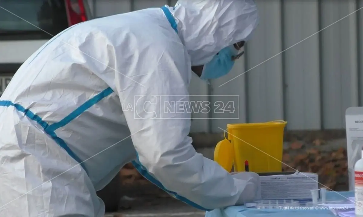 Corigliano-Rossano, laboratorio di Microbiologia fermo per mancanza di reagenti